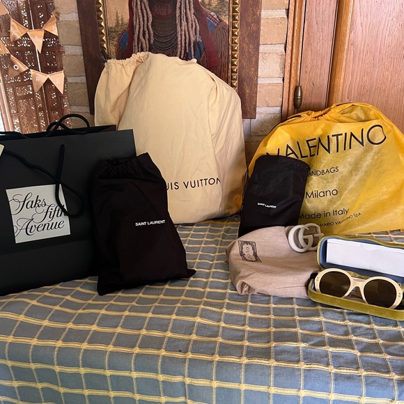 My show listing. - Picture 2 of 7